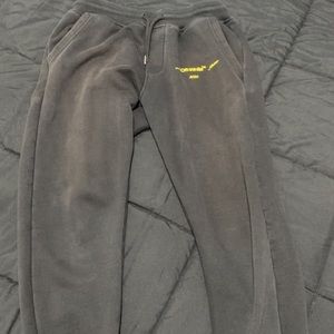 OFF WHITE JOGGERS